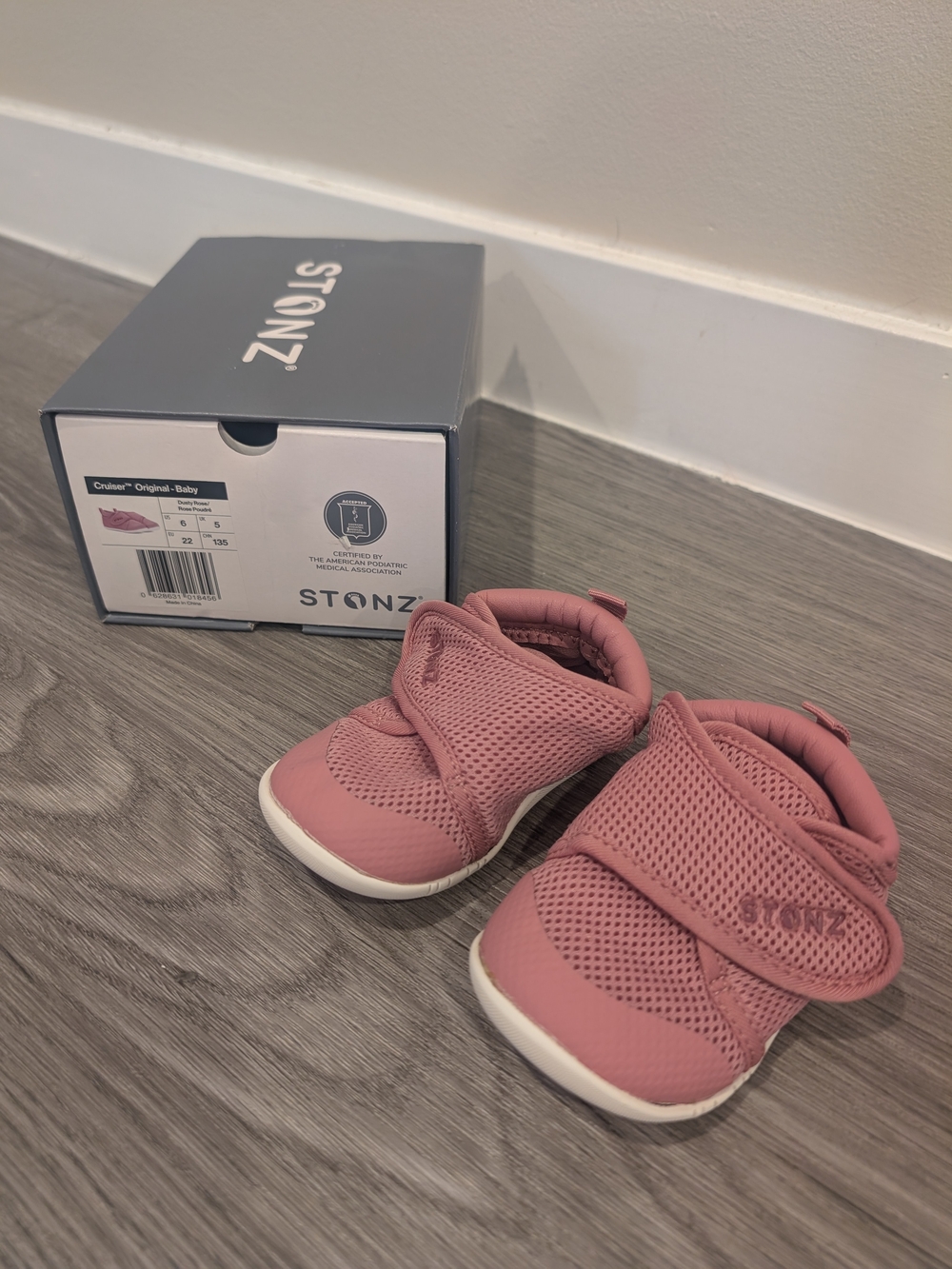 Stonz Pink Baby Cruiser - Pink. Size Toddler 6 US